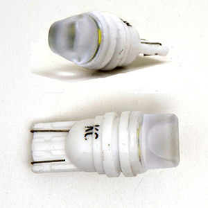T10-3SMD-CERAMIC Светодиодная лампа T10 3В ceramic белый 12 вольт. (W5W) L107